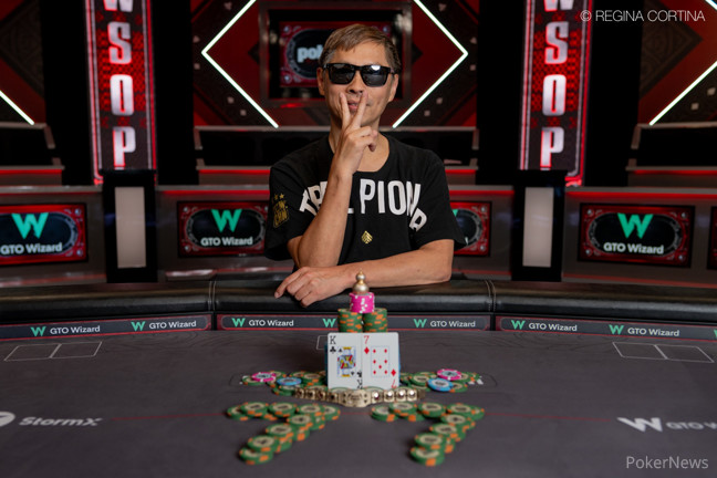 Xixiang Luo shows a two sign for his second bracelet of the 2024 WSOP