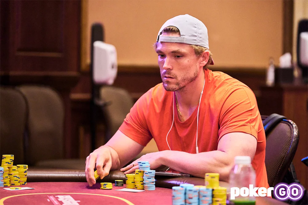 Alex Foxen Leads $250,000 Super High Roler Final Table