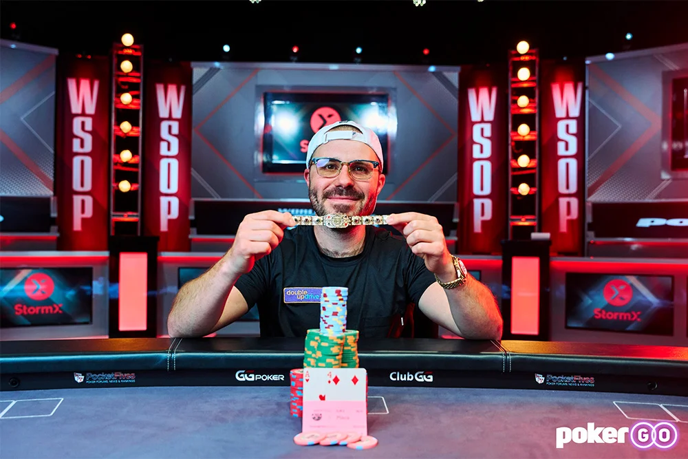 Dan Smith Wins $25k WSOP Heads-Up Championship for $590,717