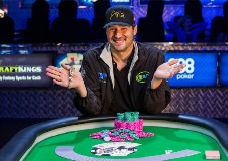 Phil Hellmuth Claims He Won $11 Million in Cash Games