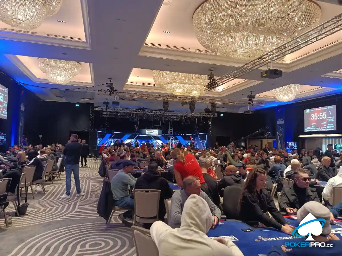 Ole Schemion Leads Before the Start of EPT Main Event Day 2