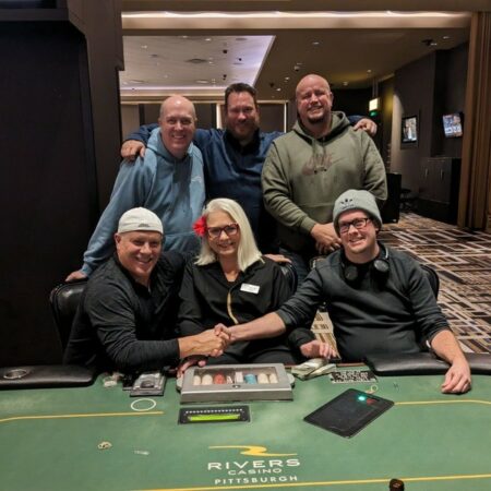 Lucky Poker Players hit the Bad Beat Jackpot in Pittsburgh for $905,622! 