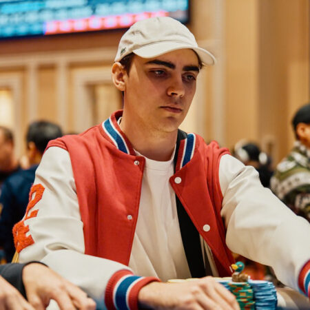 Malcolm Trayner From Land Down Under Leads WPT World Championship