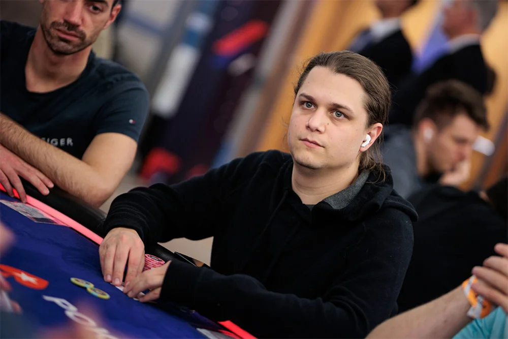 174 Players Return for Day 3 of EPT Paris Main Event with €1,170,000 Up Top