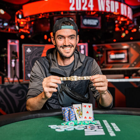 2024 WSOP: Perissat Wins Bracelet After a Marathon-Long Day